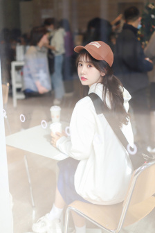 梅宫彩乃